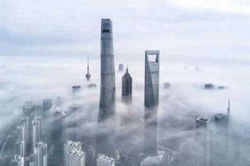 上海暴雨红色预警(上海发布红色预警，暴雨来袭)